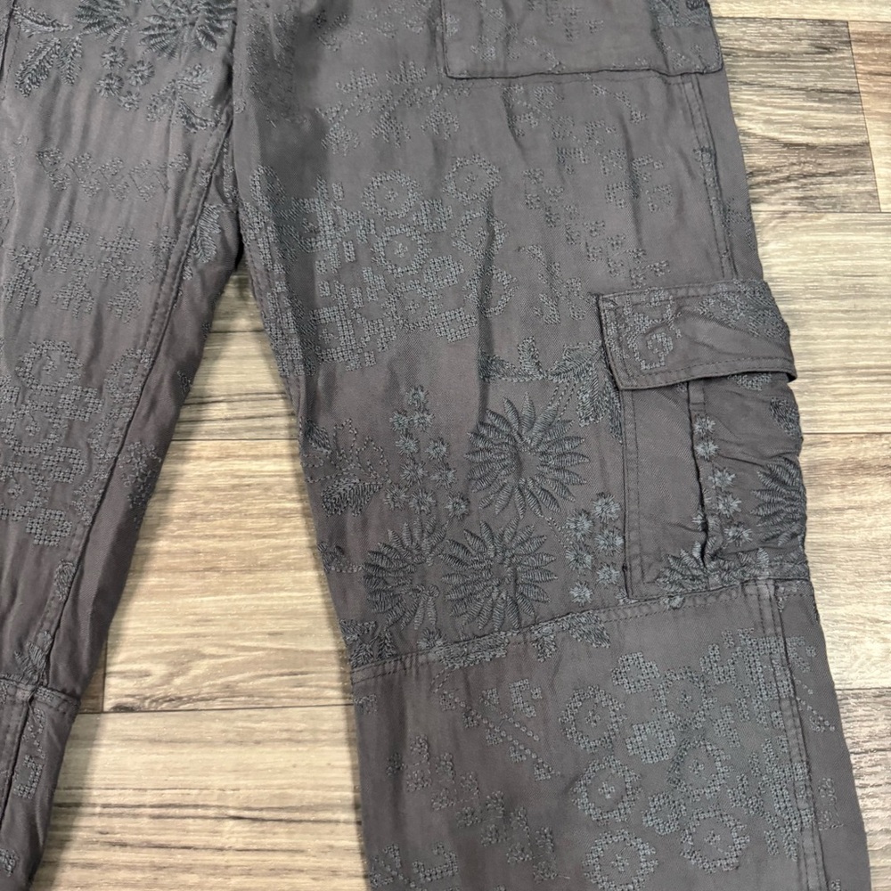 Sundance Floral Embroidered Cargo Pant in Gray Size 8 - Picture 4 of 8